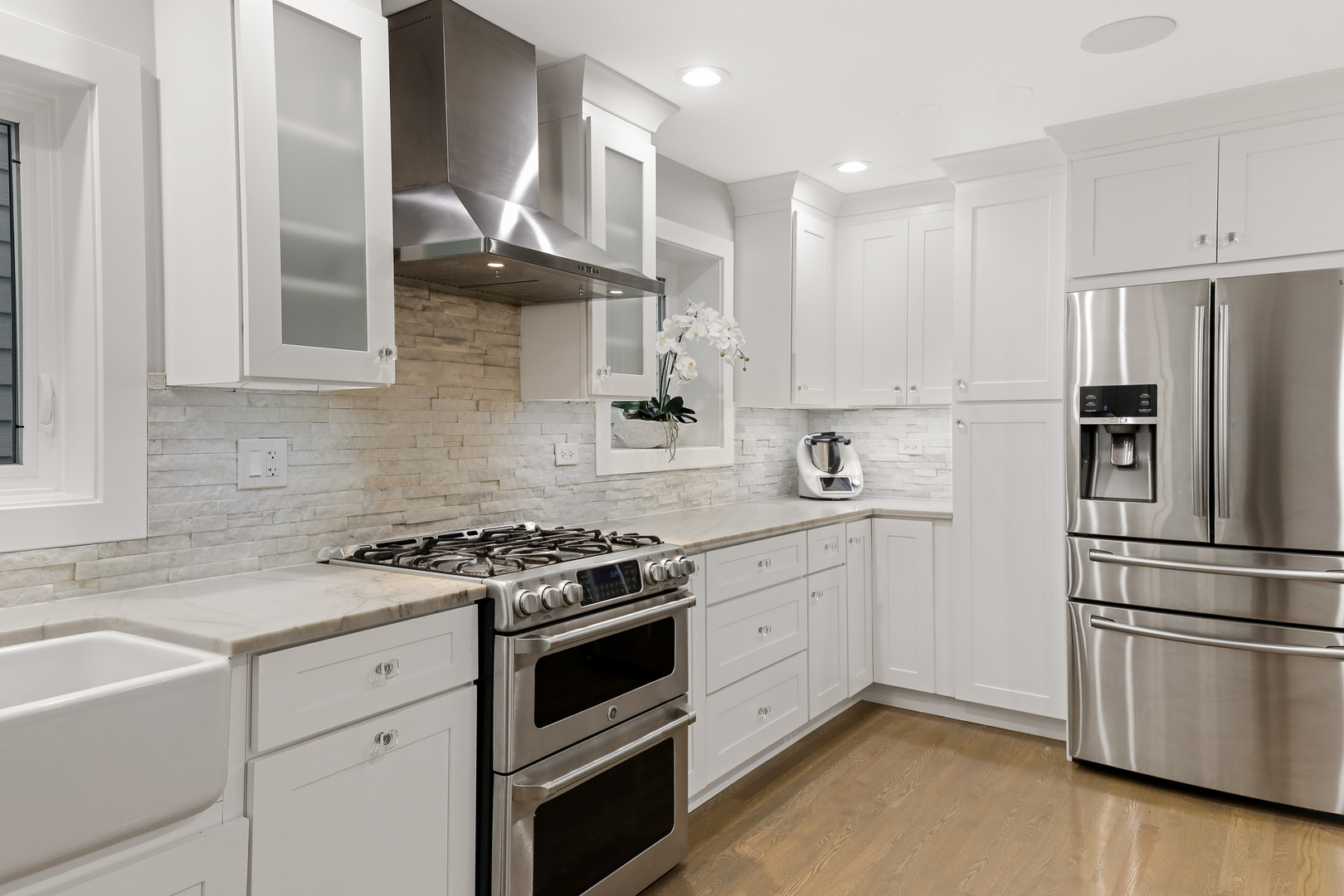 3517 N PLAINFIELD Avenue, Chicago, IL 60634