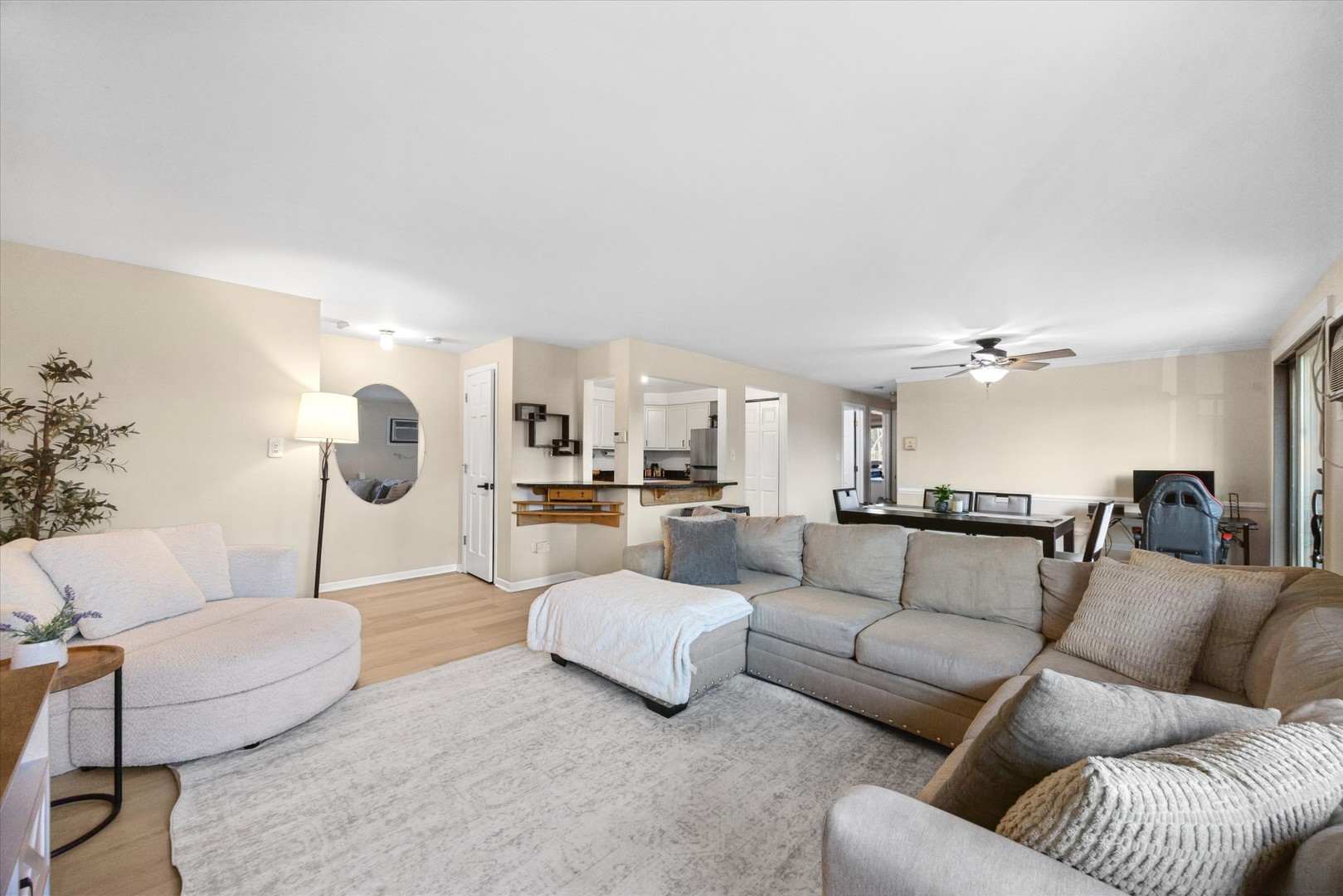 1240 S LORRAINE Road #3B, Wheaton, IL 60189