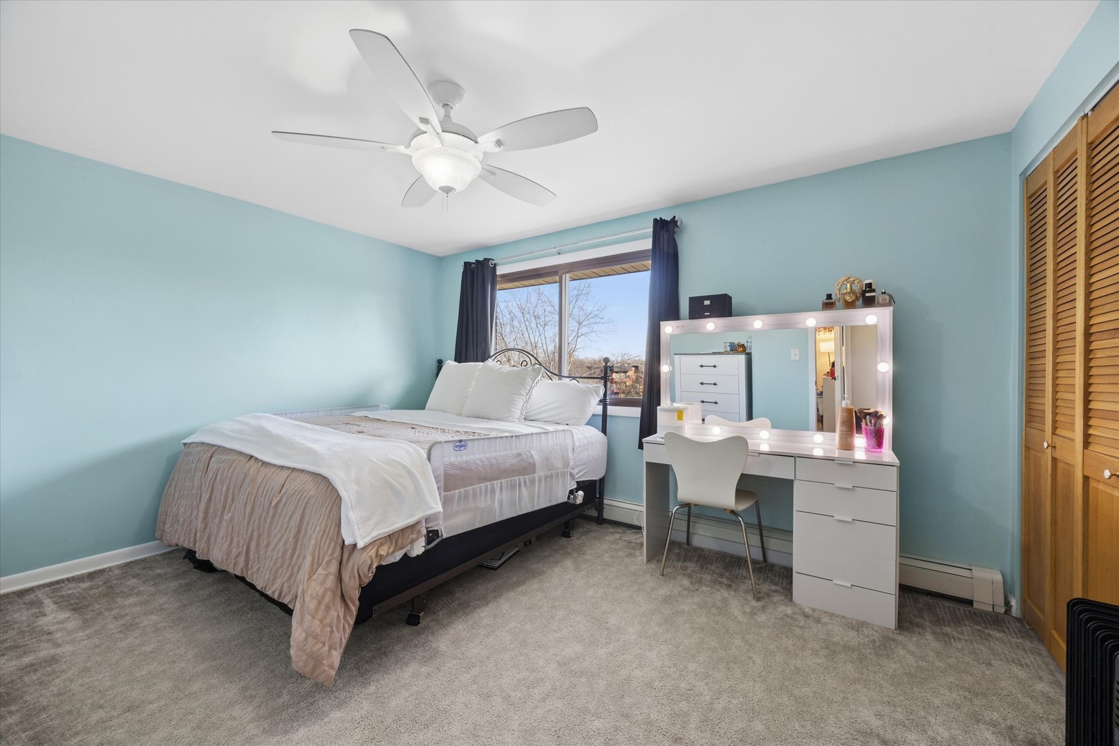 1240 S LORRAINE Road #3B, Wheaton, IL 60189