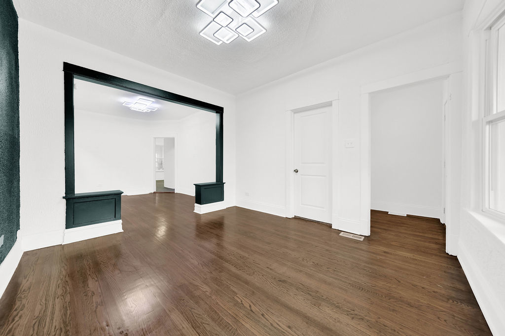 6508 S Claremont Avenue, Chicago, IL 60636