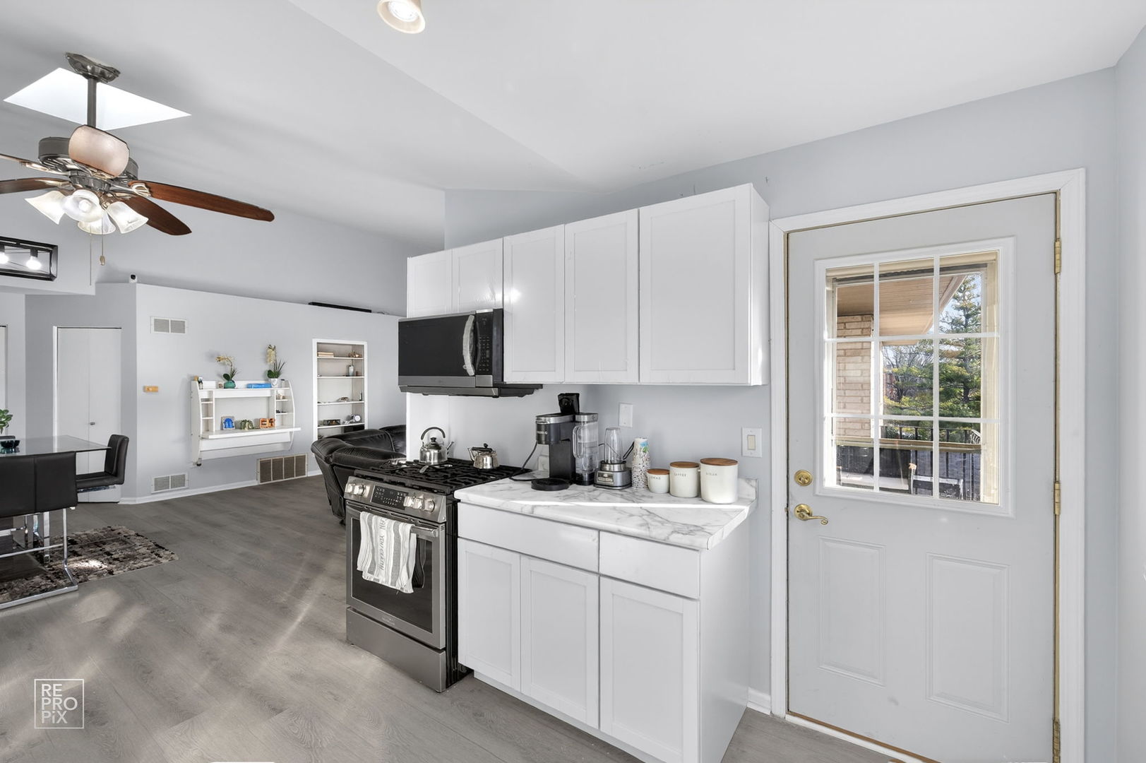 6640 183rd Street #3B, Tinley Park, IL 60477