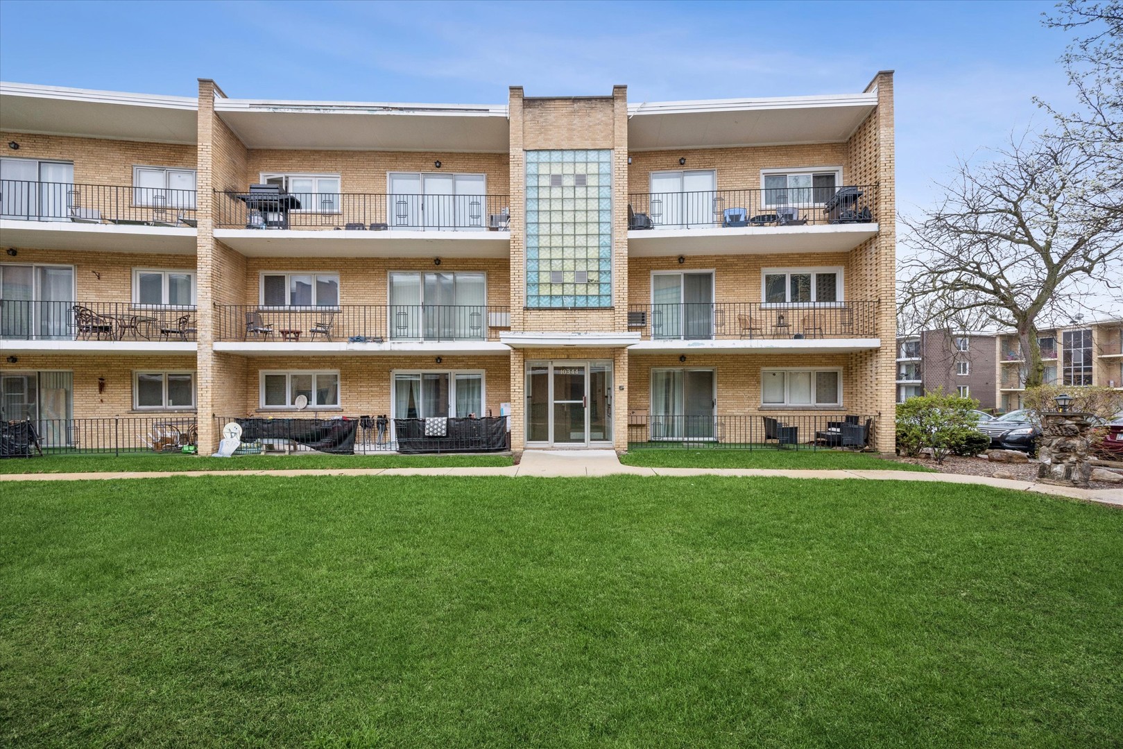 10344 S Pulaski Road #304, Oak Lawn, IL 60453