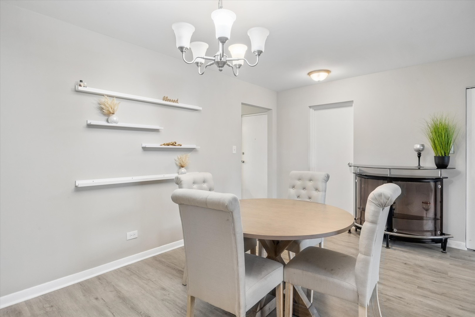 10344 S Pulaski Road #304, Oak Lawn, IL 60453