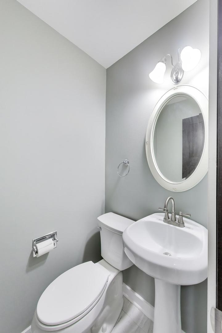 1820 Bolson Drive, Downers Grove, IL 60516