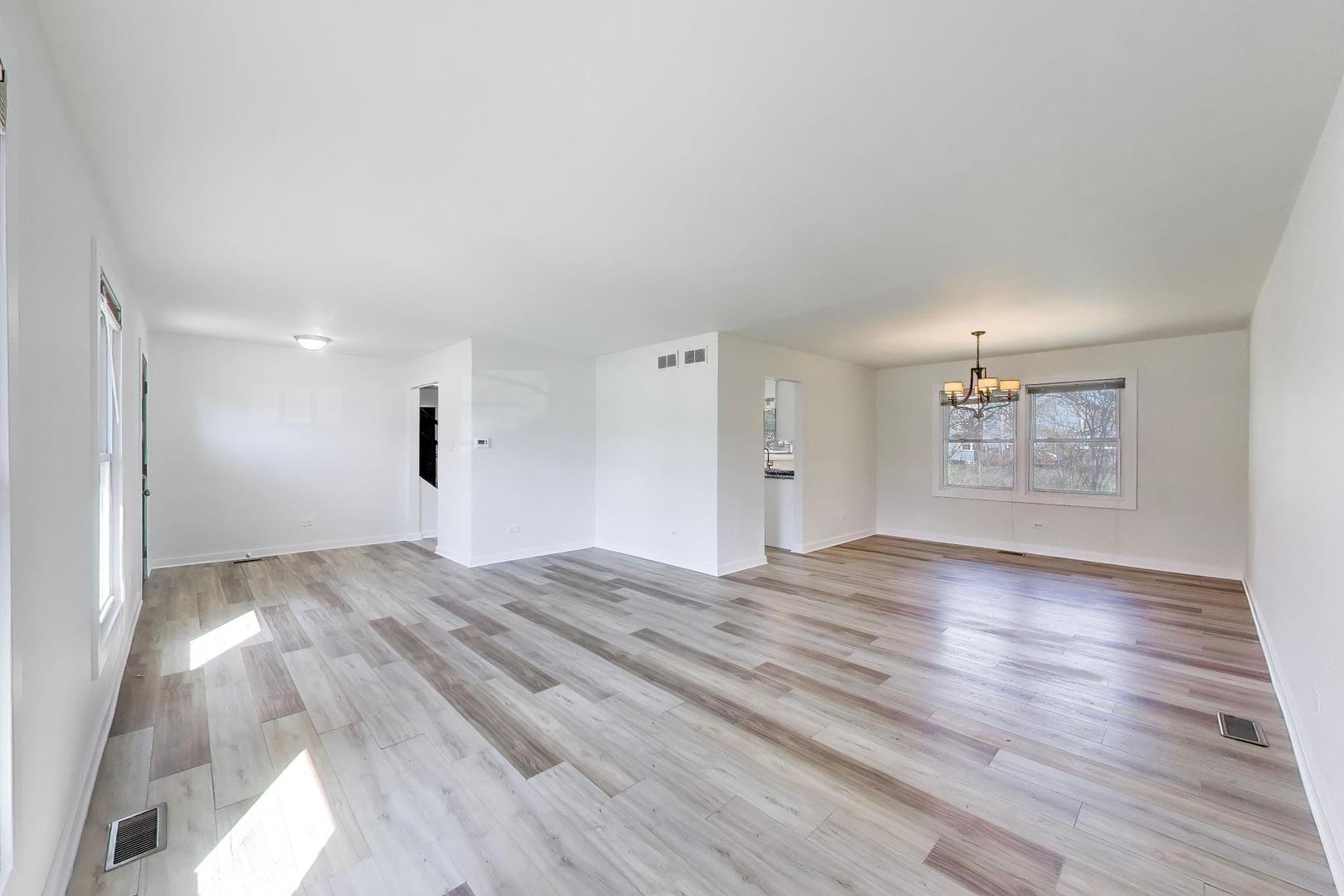 1820 Bolson Drive, Downers Grove, IL 60516