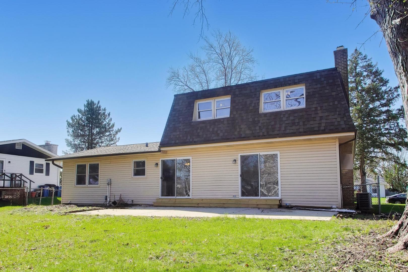 1820 Bolson Drive, Downers Grove, IL 60516