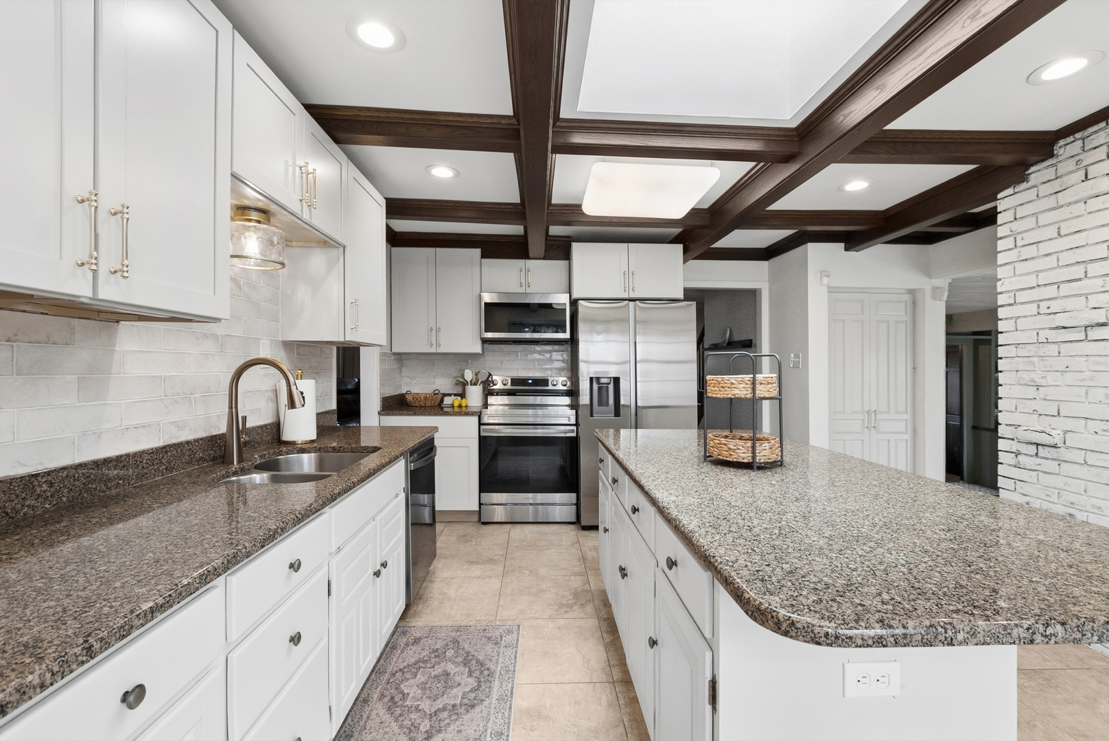 95 Alpine Lane, Crete, IL 60417