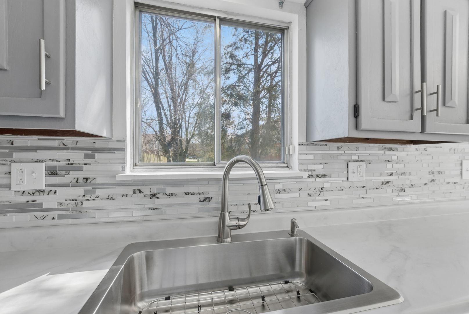 2033 Lioncrest Drive, Richton Park, IL 60471