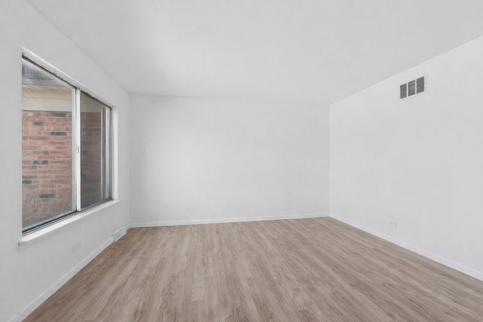 2033 Lioncrest Drive, Richton Park, IL 60471