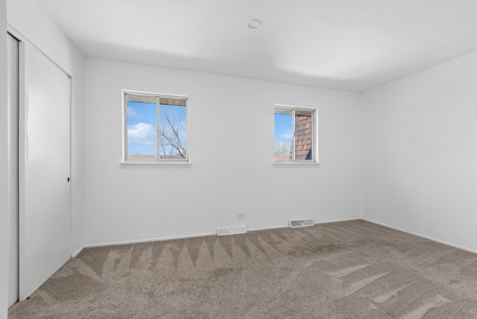 2033 Lioncrest Drive, Richton Park, IL 60471