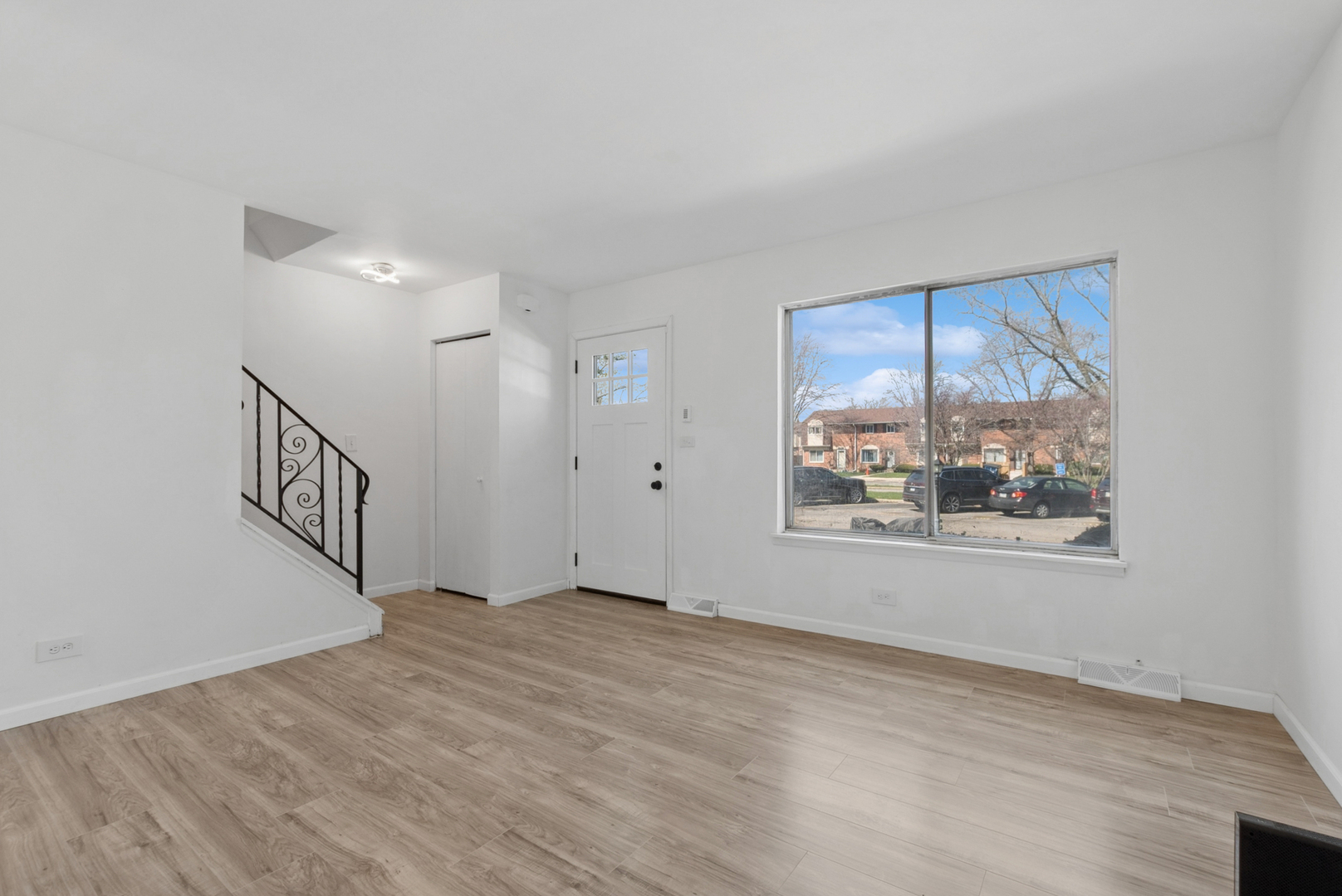 2033 Lioncrest Drive, Richton Park, IL 60471