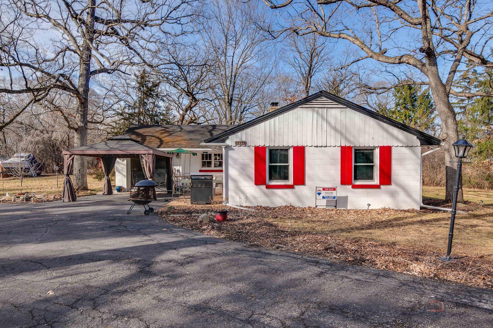 15983 W Wadsworth Road, Wadsworth, IL 60083