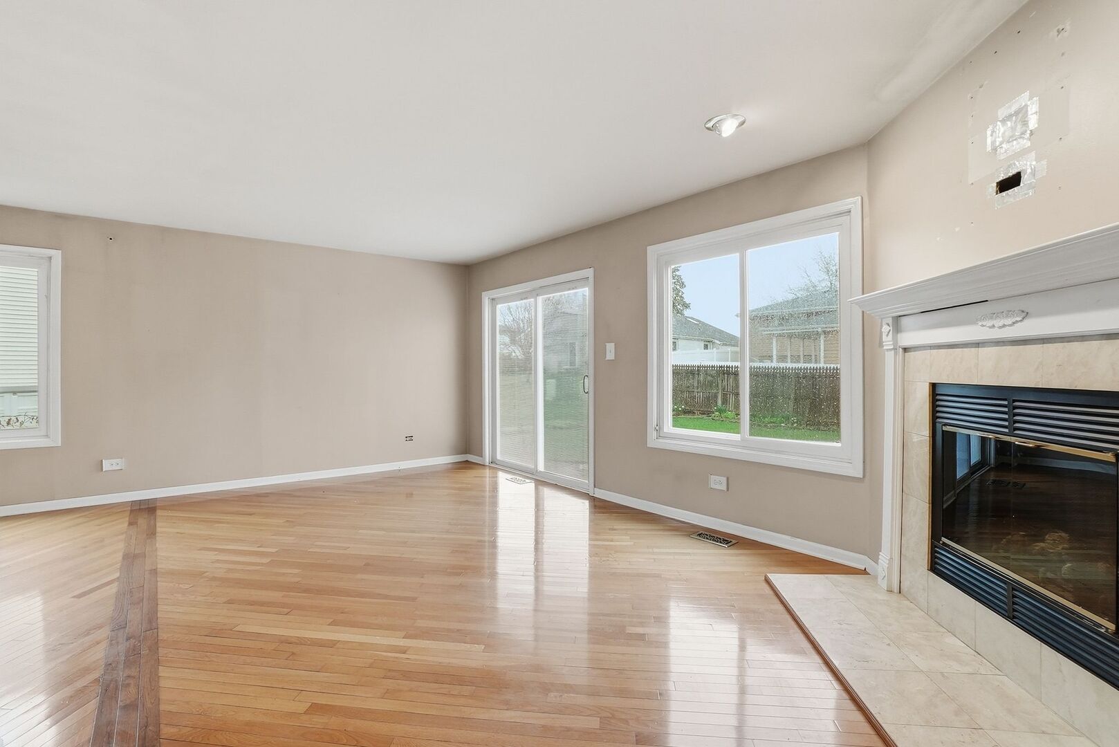 1423 Peachtree Lane, Lockport, IL 60441