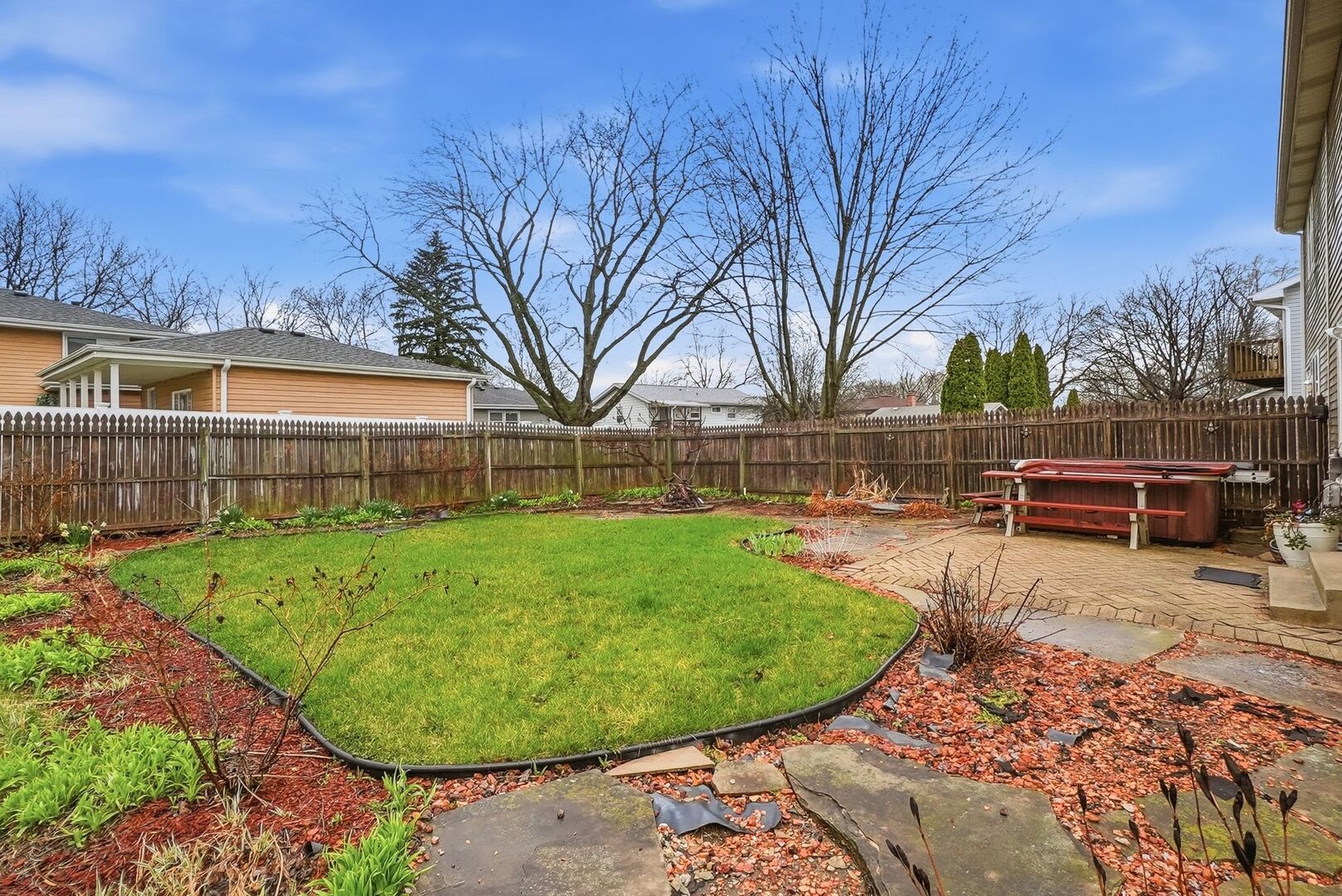 1423 Peachtree Lane, Lockport, IL 60441