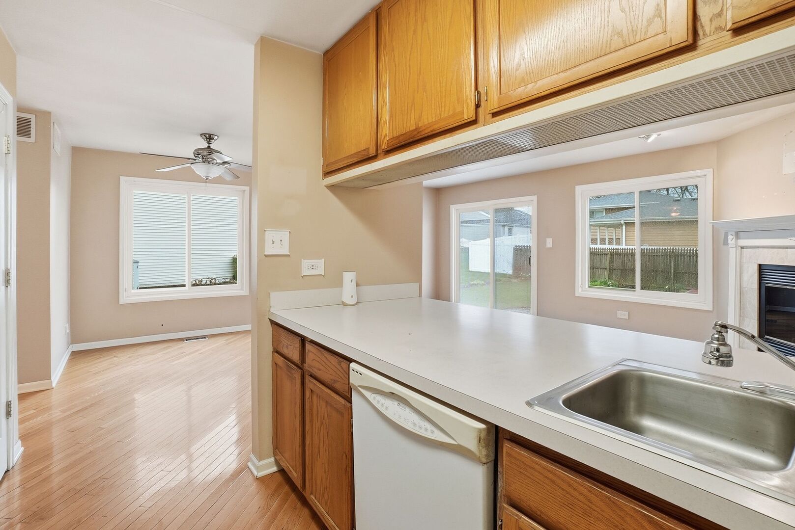 1423 Peachtree Lane, Lockport, IL 60441