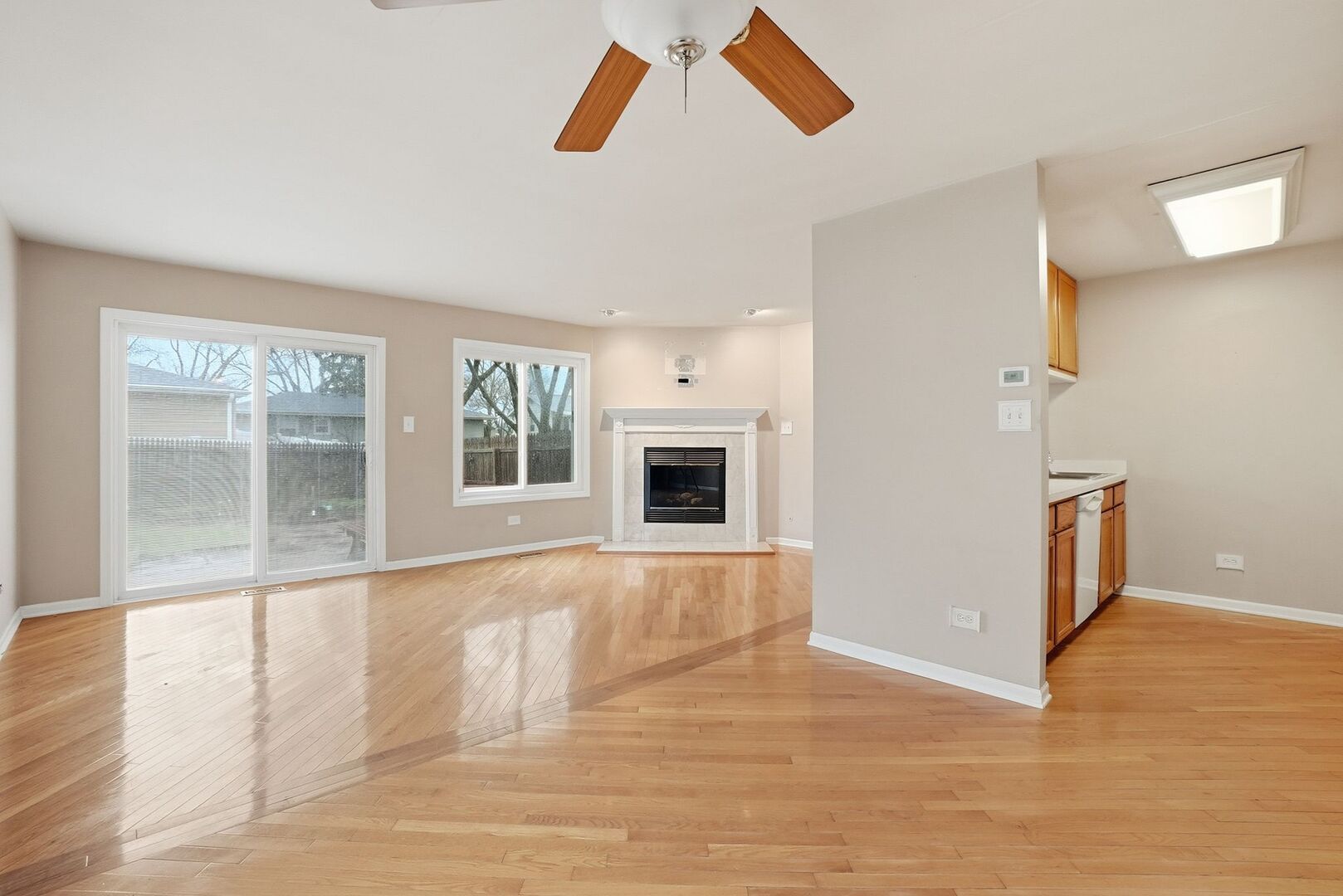 1423 Peachtree Lane, Lockport, IL 60441