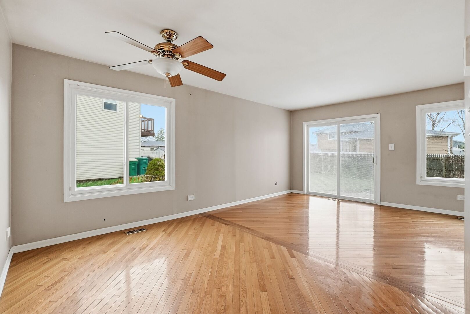 1423 Peachtree Lane, Lockport, IL 60441