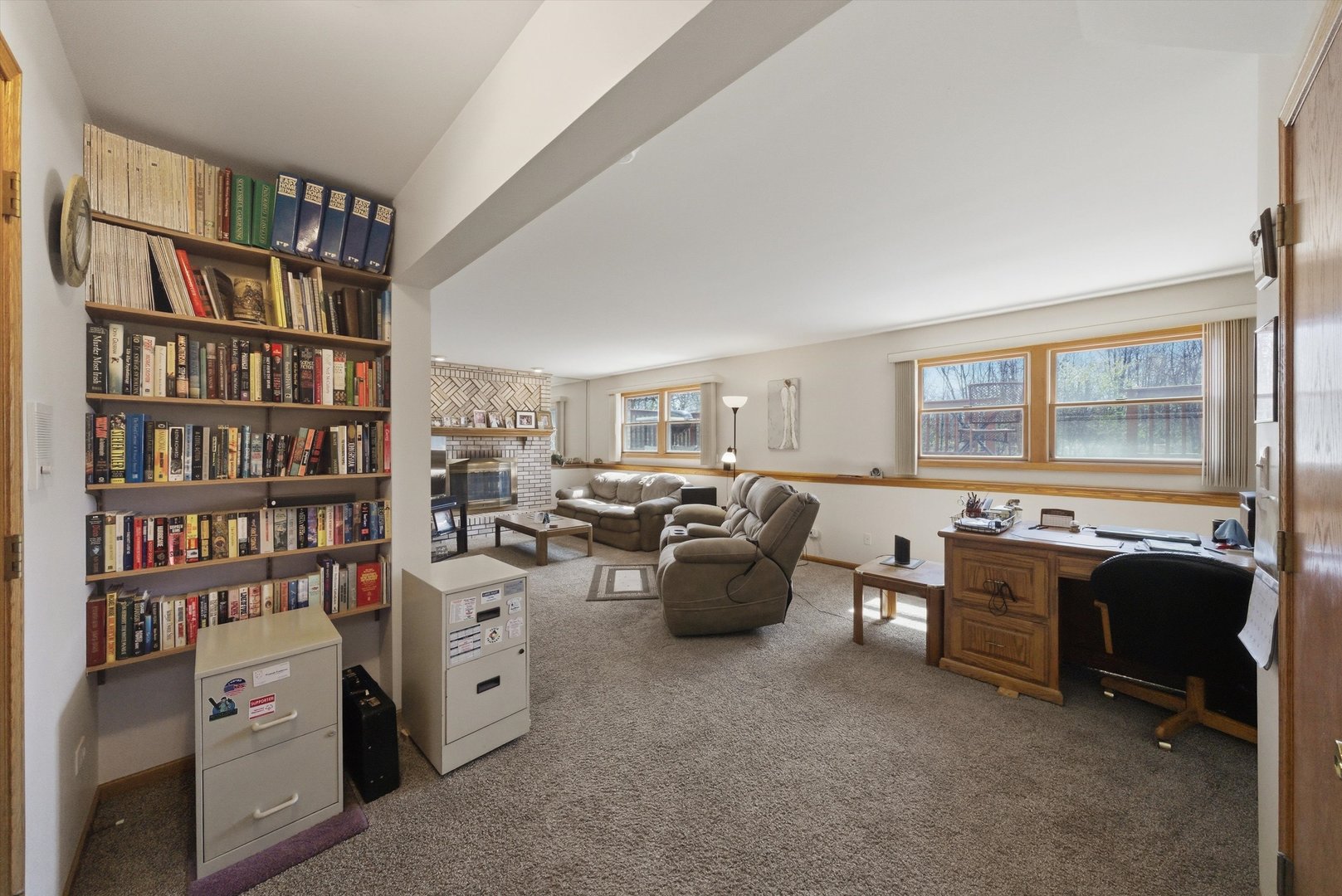 1549 Wayne Drive, Crete, IL 60417