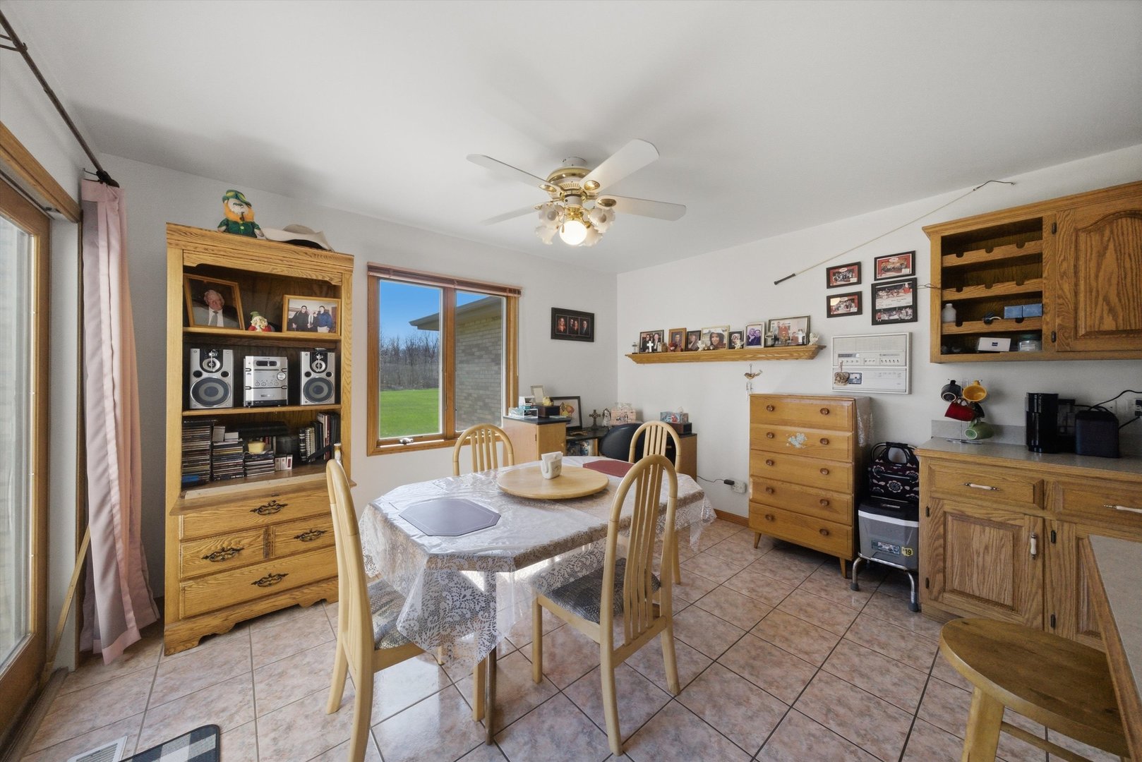 1549 Wayne Drive, Crete, IL 60417