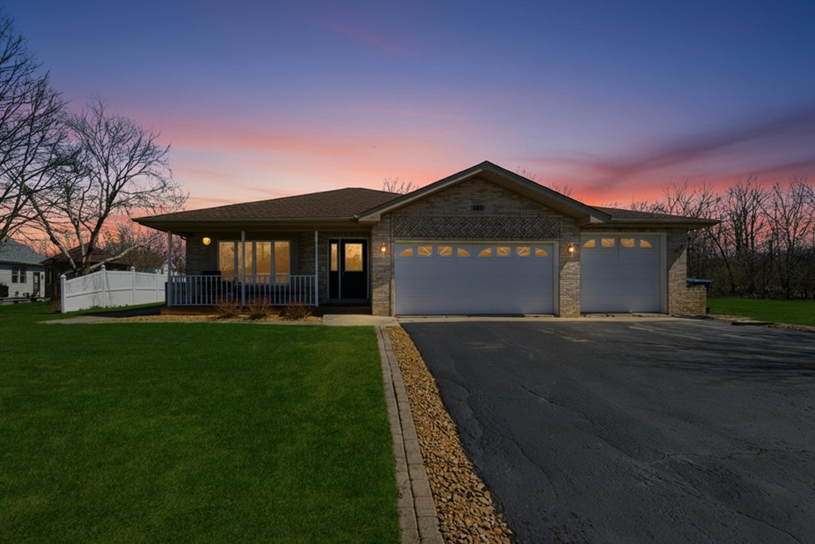 1549 Wayne Drive, Crete, IL 60417