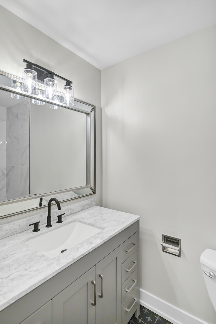 Hoffman Estates, IL 60169