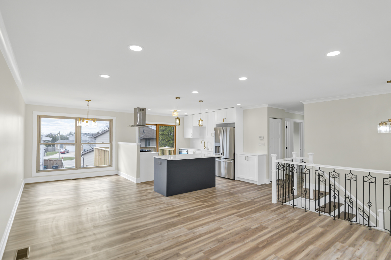 Hoffman Estates, IL 60169