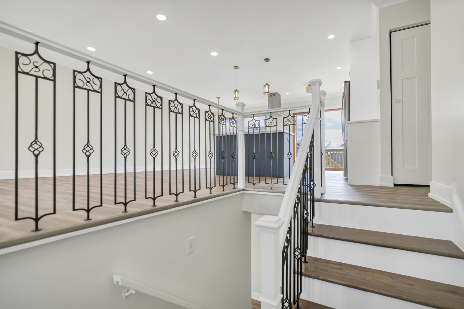 Hoffman Estates, IL 60169