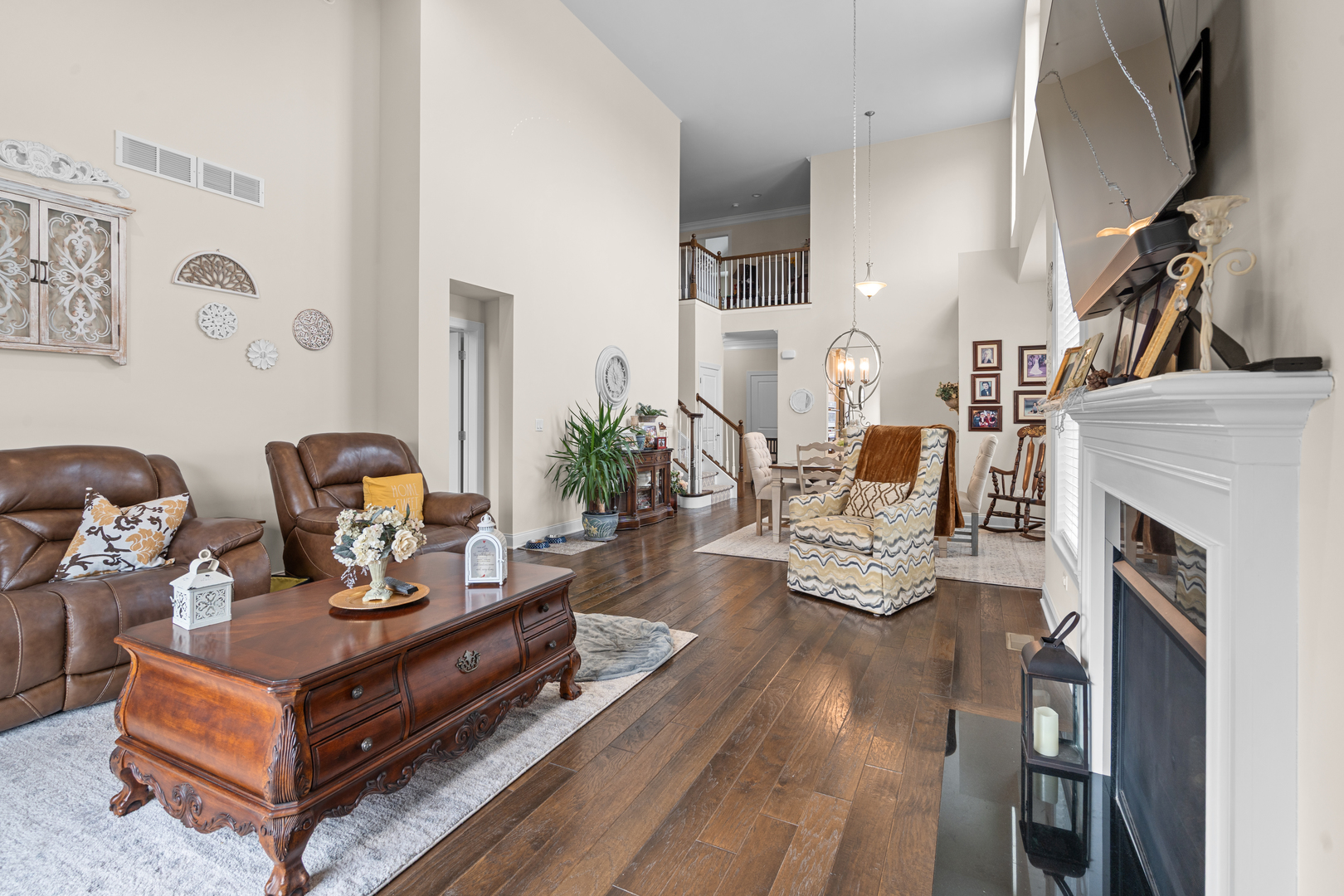 1265 Falcon Ridge Drive, Elgin, IL 60124