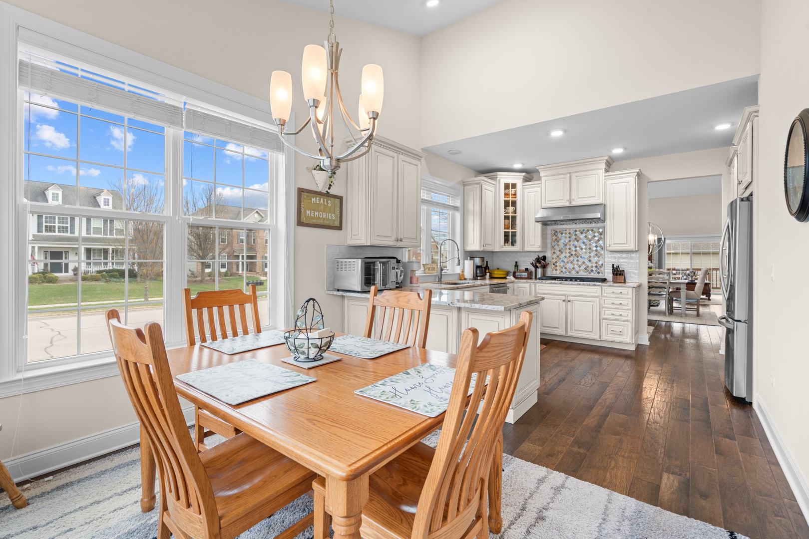 1265 Falcon Ridge Drive, Elgin, IL 60124