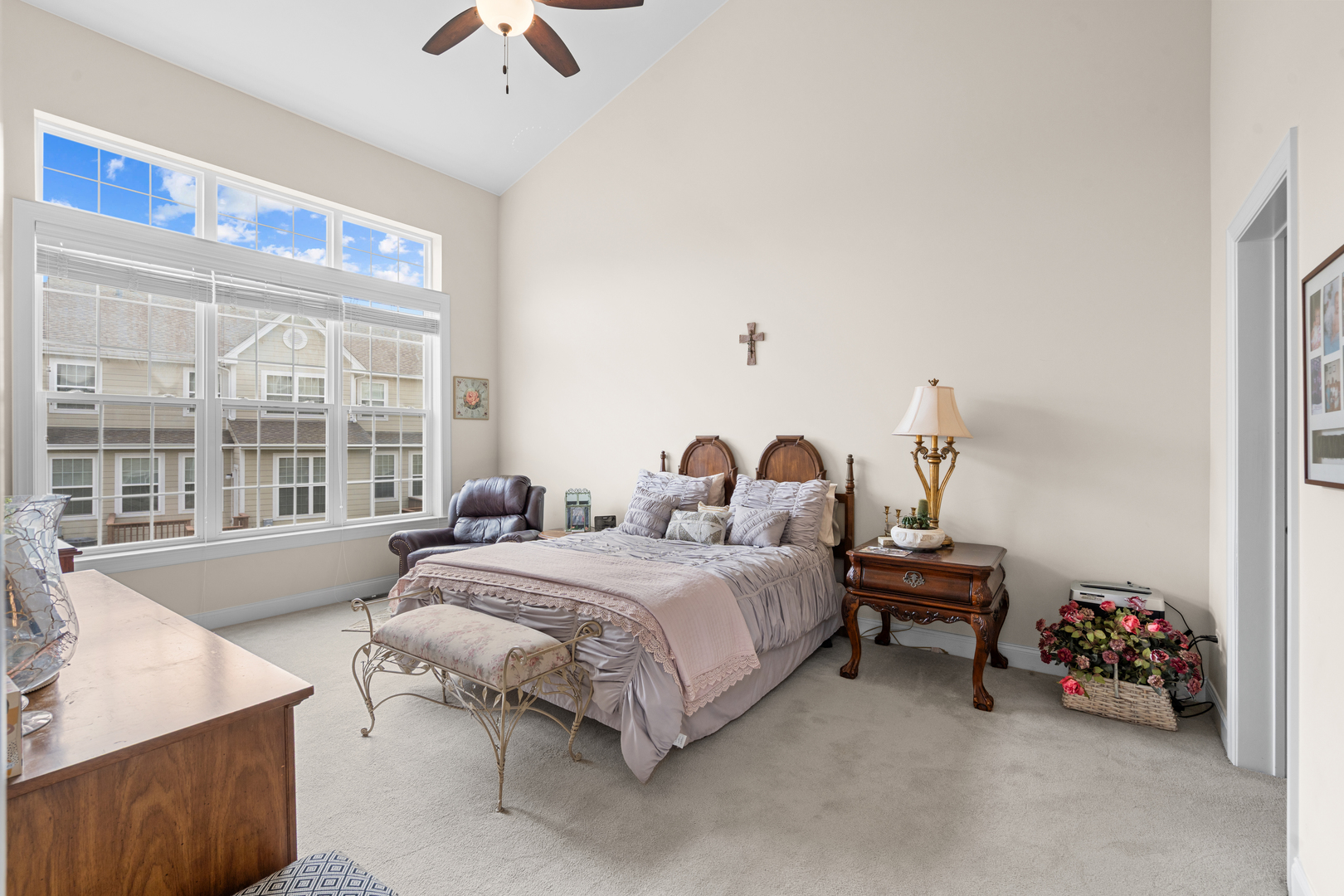 1265 Falcon Ridge Drive, Elgin, IL 60124