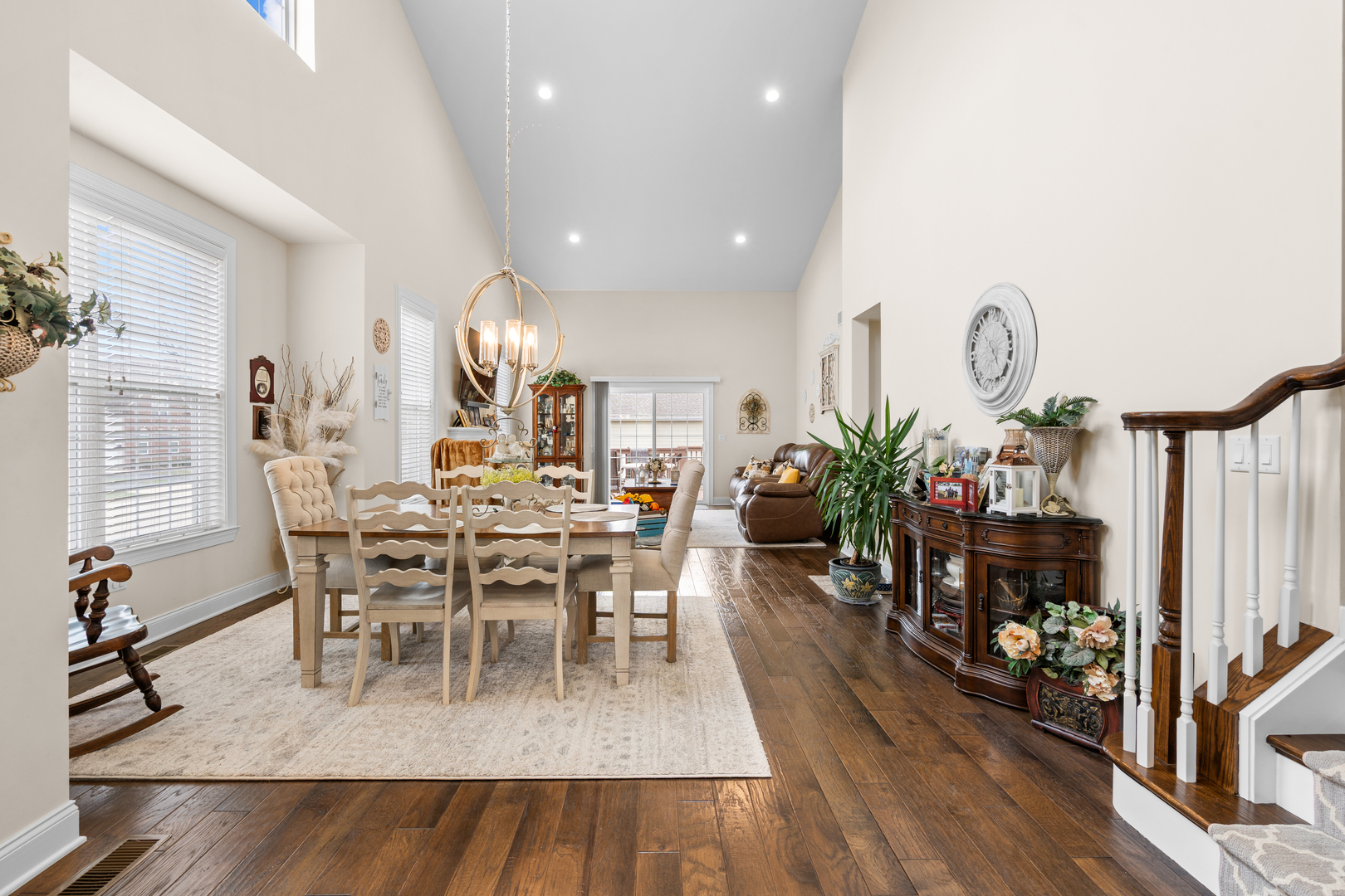 1265 Falcon Ridge Drive, Elgin, IL 60124