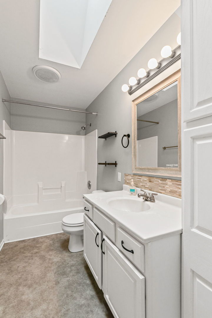 2402 Michael Street, Wonder Lake, IL 60097