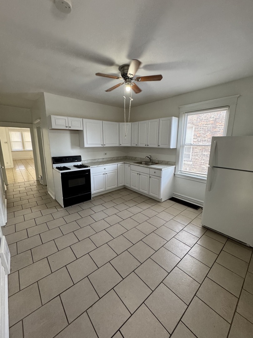 2326 S 58th Court, Cicero, IL 60804