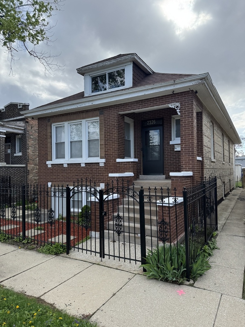 2326 S 58th Court, Cicero, IL 60804