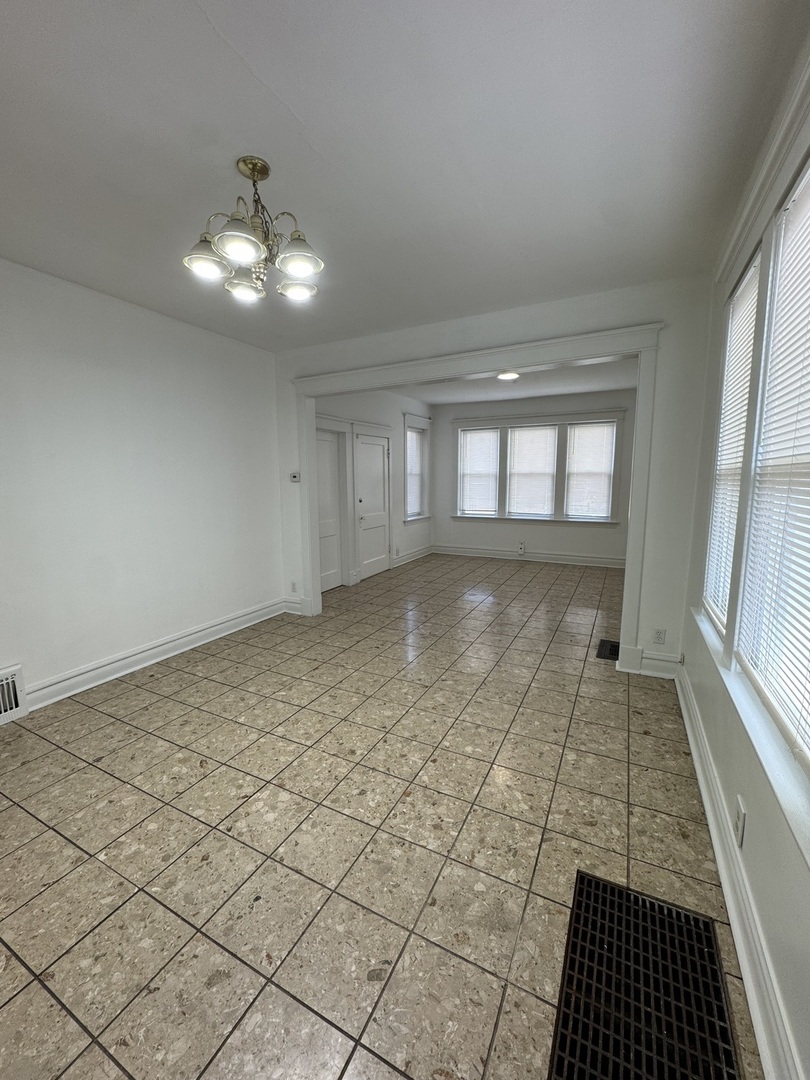 2326 S 58th Court, Cicero, IL 60804