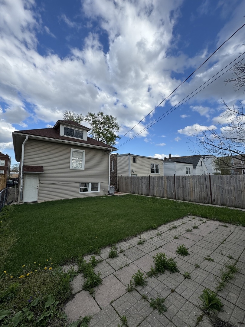 2326 S 58th Court, Cicero, IL 60804