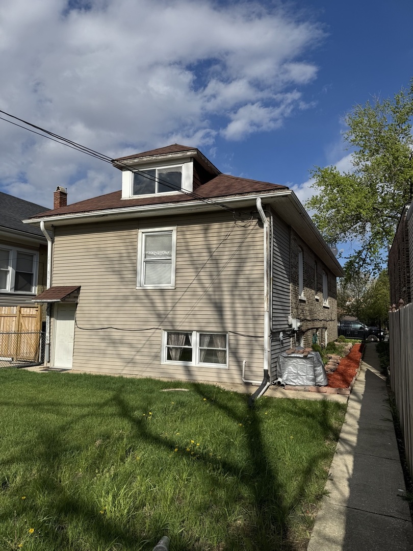 2326 S 58th Court, Cicero, IL 60804