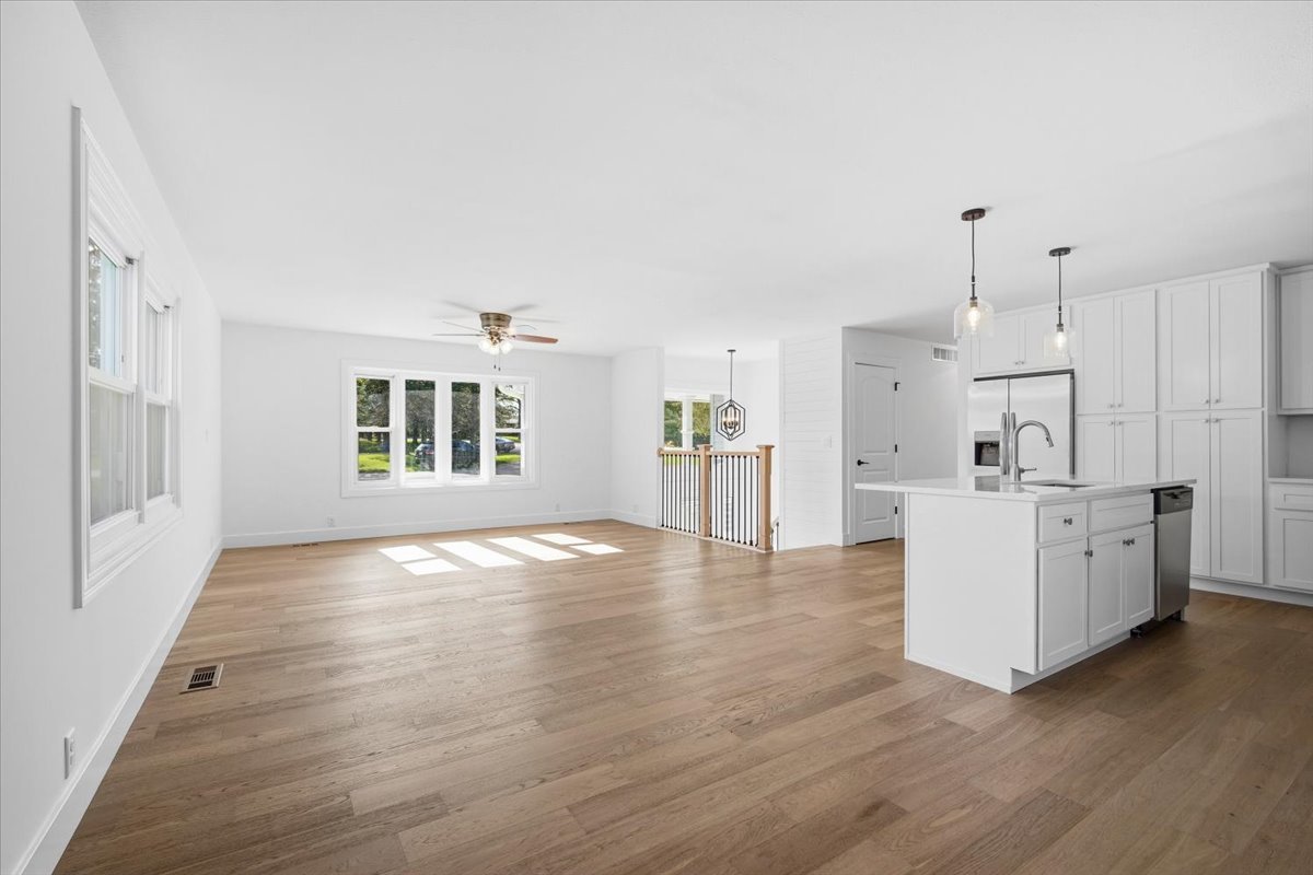 9646 Ridgewood Court, Bloomington, IL 61705