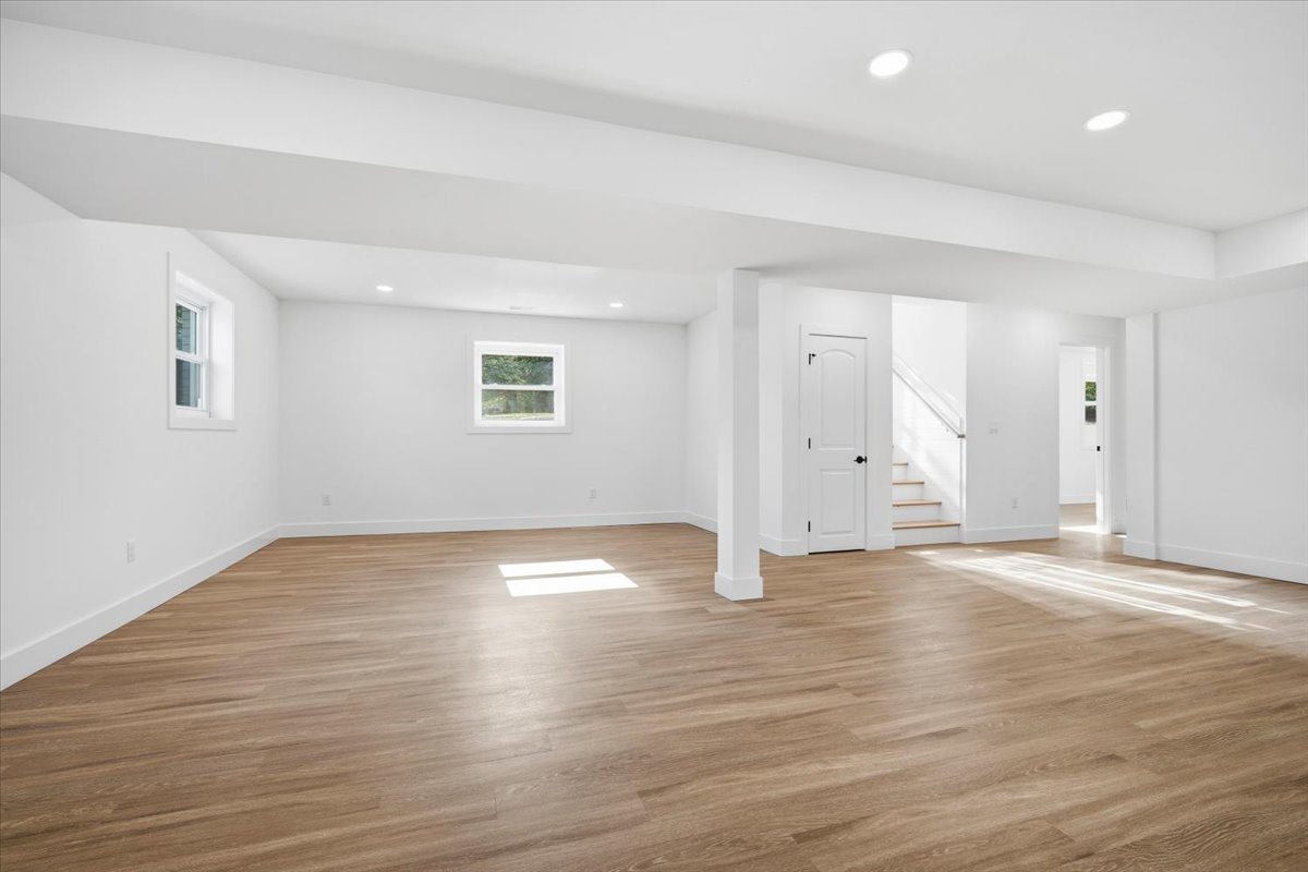 9646 Ridgewood Court, Bloomington, IL 61705