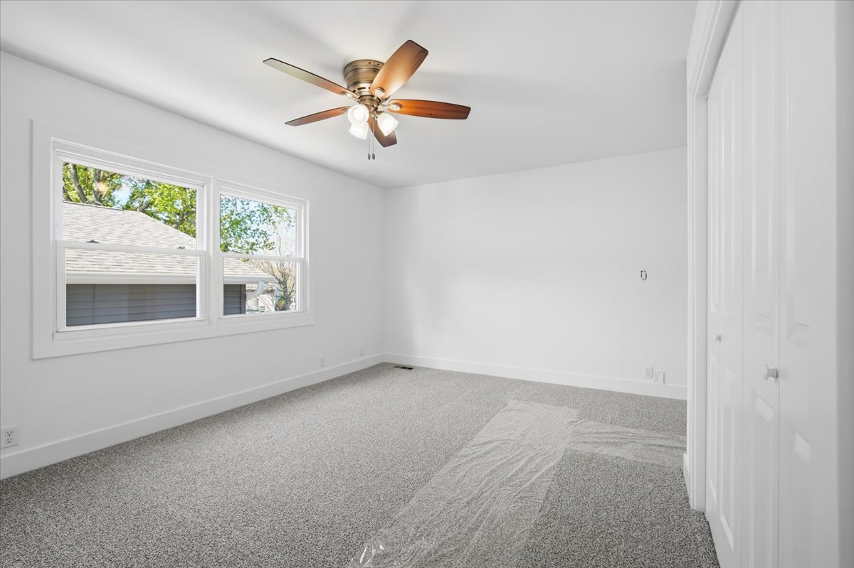 9646 Ridgewood Court, Bloomington, IL 61705