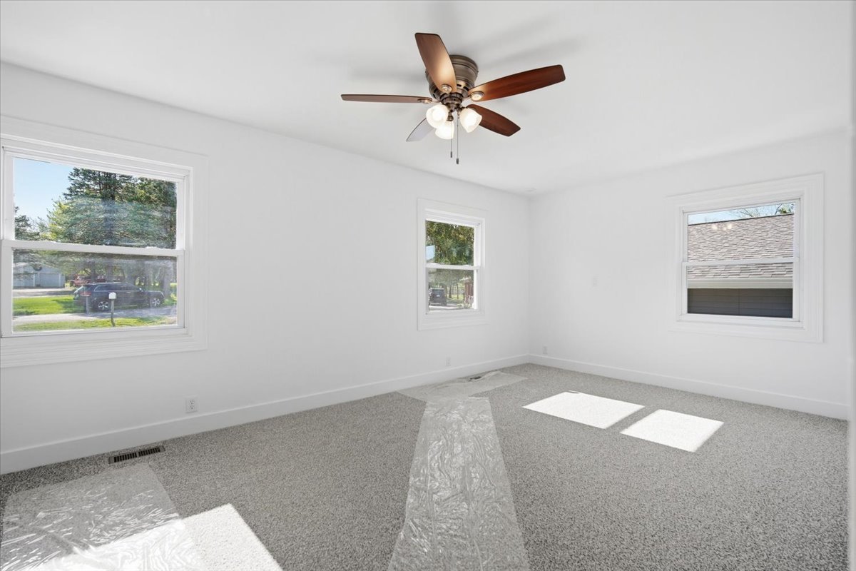 9646 Ridgewood Court, Bloomington, IL 61705