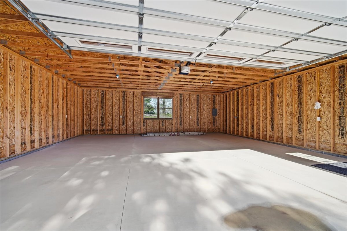 9646 Ridgewood Court, Bloomington, IL 61705