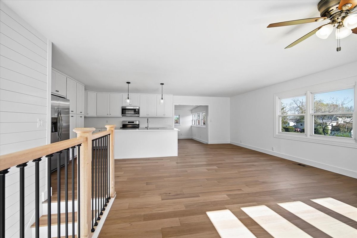 9646 Ridgewood Court, Bloomington, IL 61705