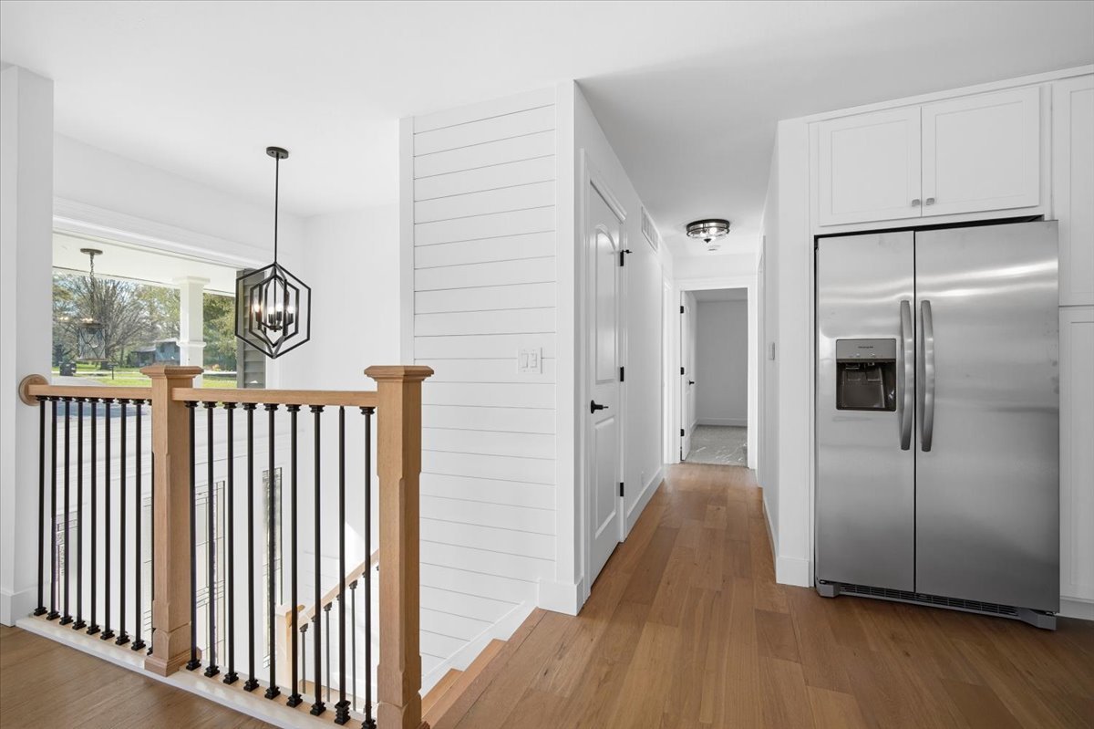 9646 Ridgewood Court, Bloomington, IL 61705