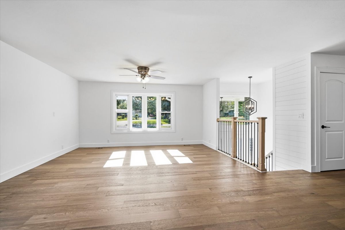 9646 Ridgewood Court, Bloomington, IL 61705