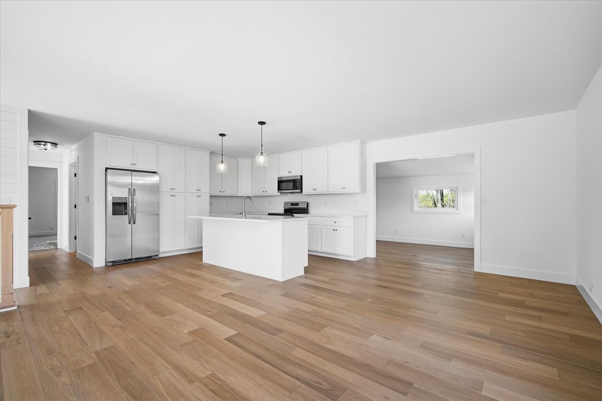 9646 Ridgewood Court, Bloomington, IL 61705