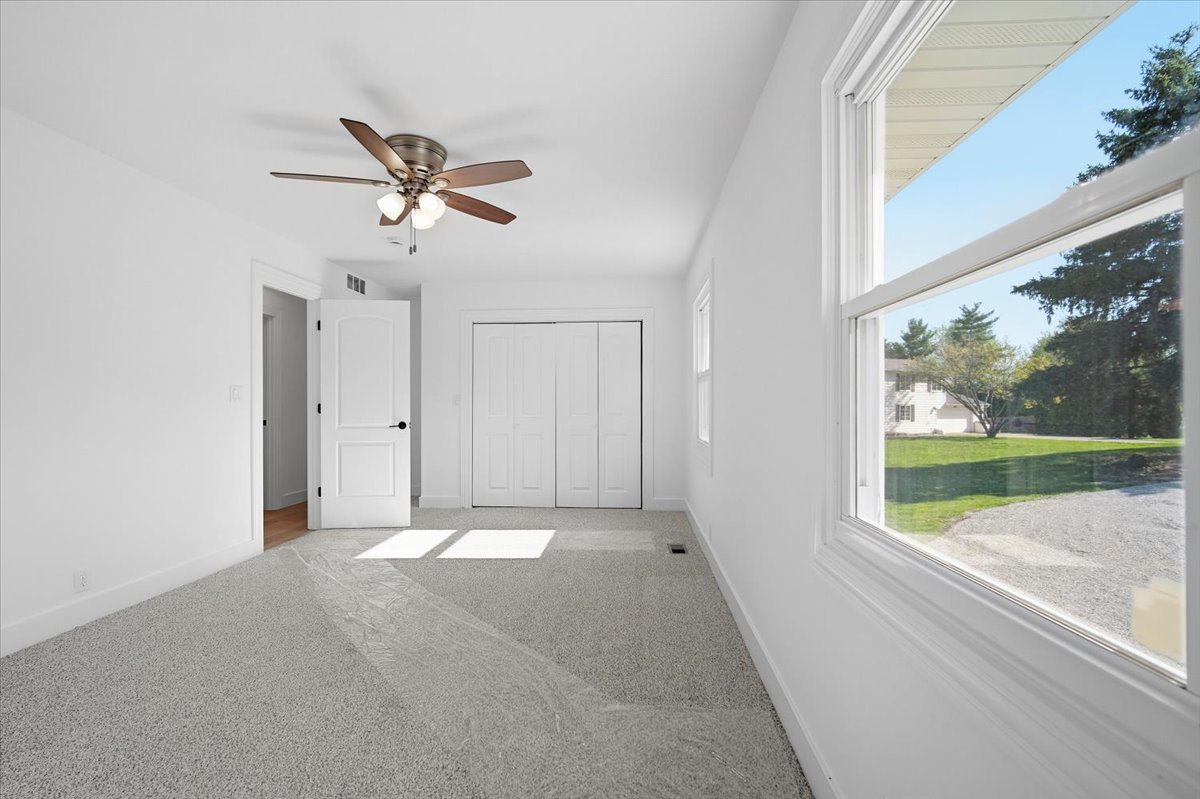 9646 Ridgewood Court, Bloomington, IL 61705