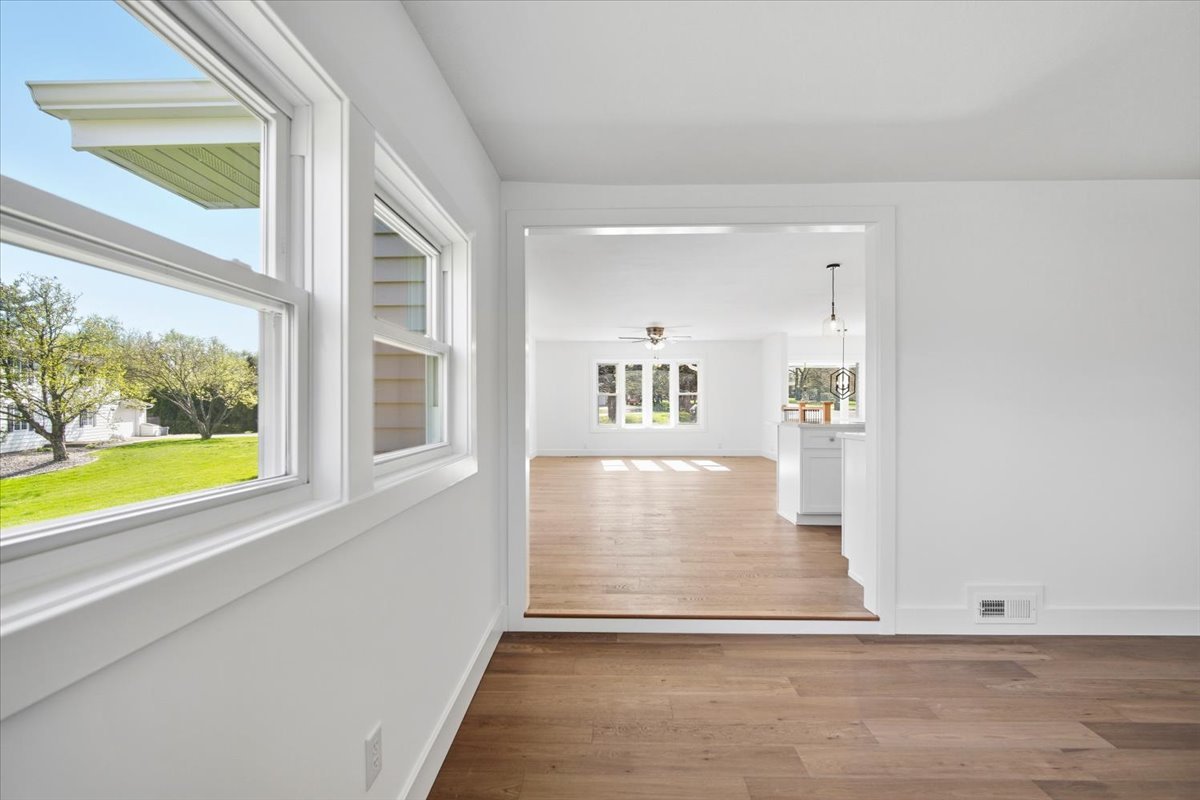 9646 Ridgewood Court, Bloomington, IL 61705