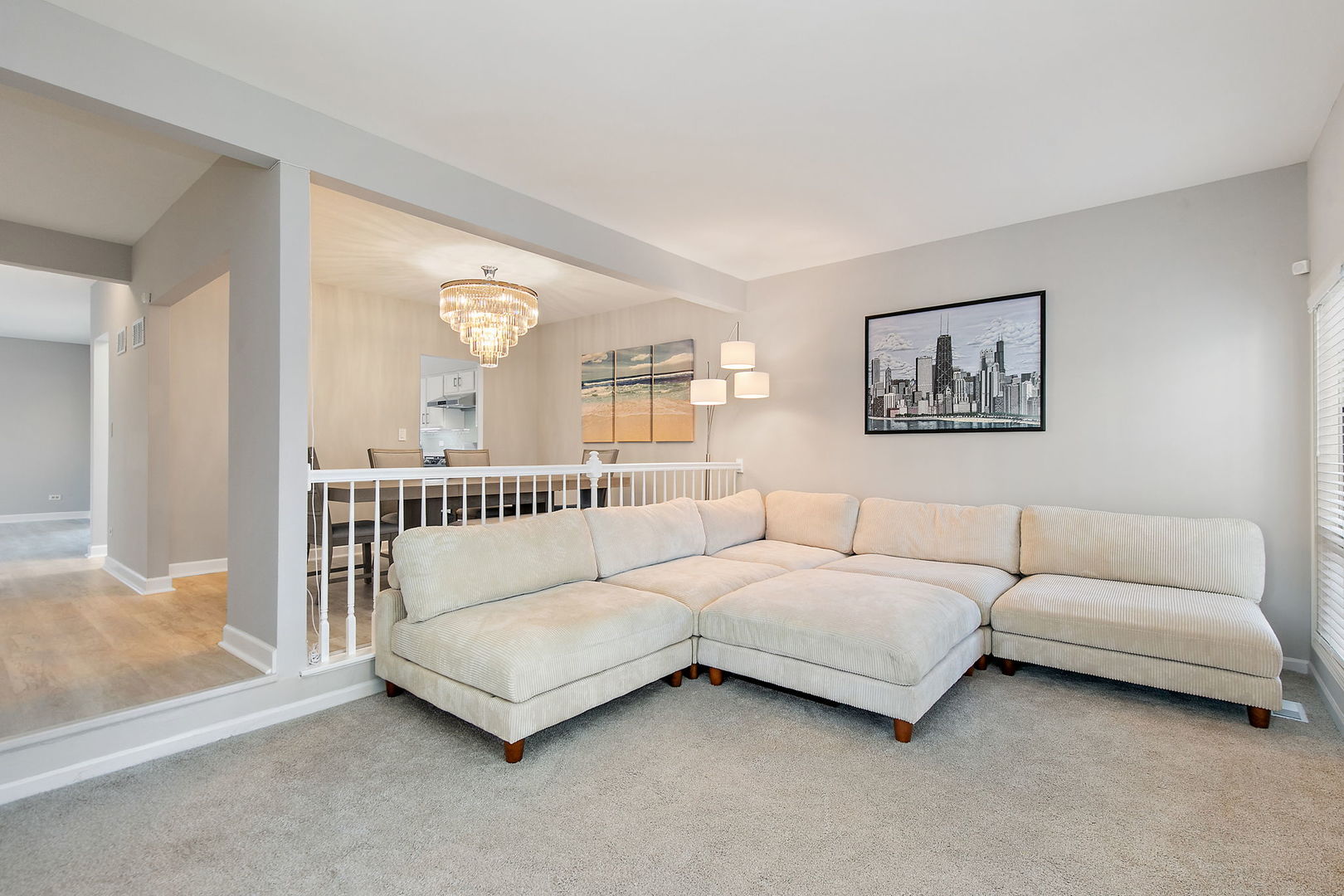 537 W Parkside Drive, Palatine, IL 60067