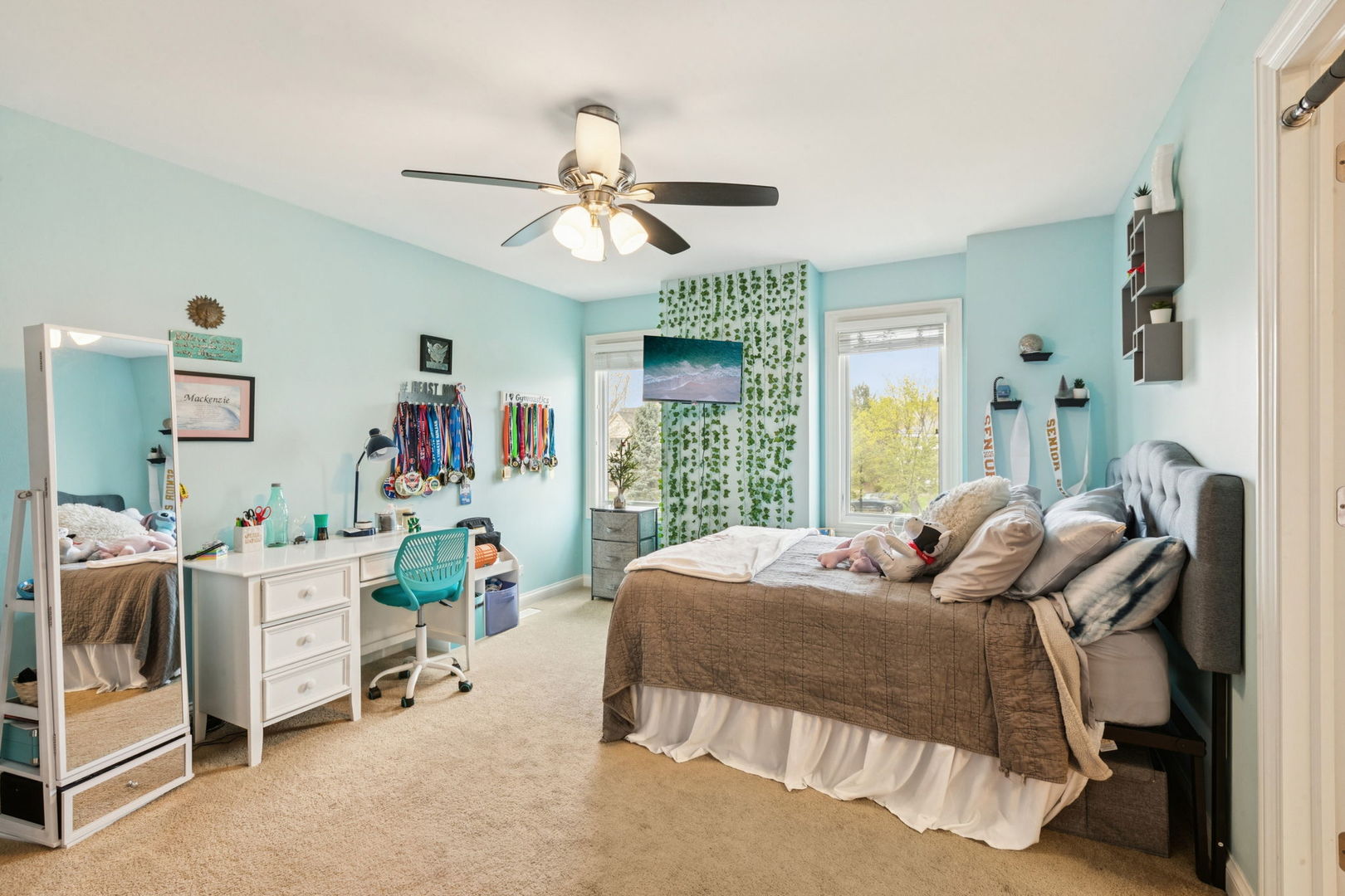 14101 W Rodmell Court, Libertyville, IL 60048